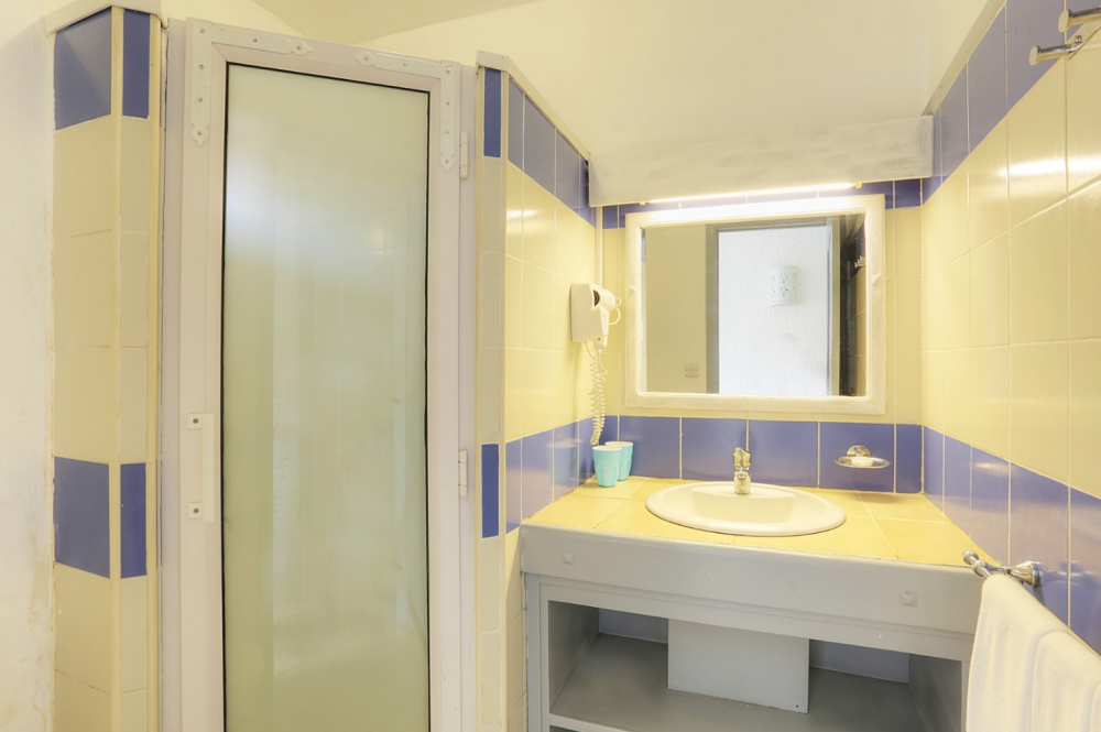 Standard Room, Cocotiers Hotel 2*