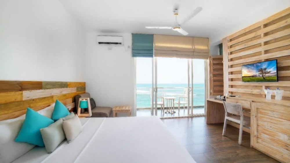 Premium Ocean Suite, Hikkaduwa Beach Hotel 3*