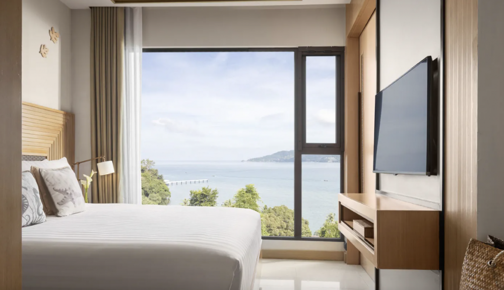 One Bedroom Suite Ocean View Coral Lounge (Ocean Suites Wing), Amari Phuket 5*