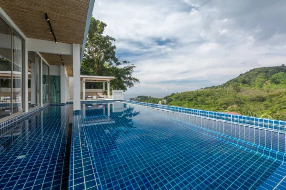 5 Bedroom Seaview Pool Villa, Amala Grand Bleu Resort 4*