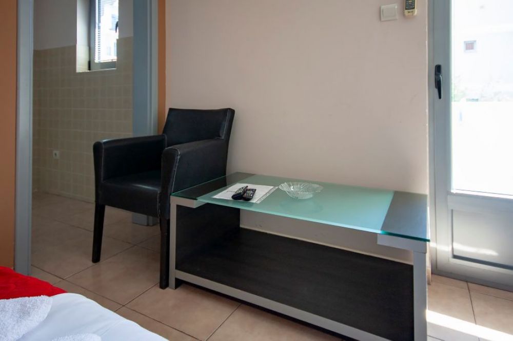 APP 02+2, Mare Apartments 3*