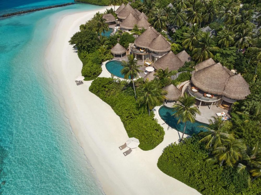 Beach Residence with Private Pool, The Nautilus Maldives 5*