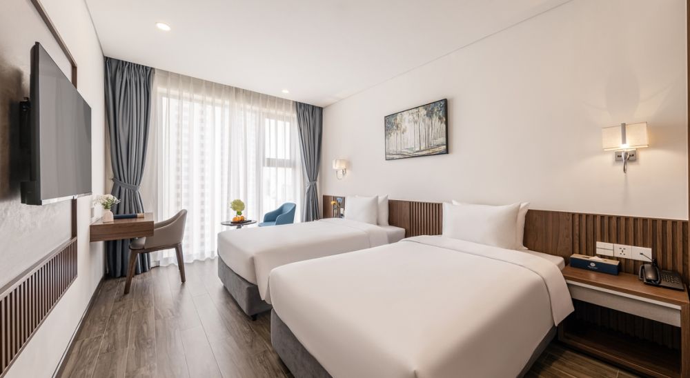 Premier, Mangata Beachfront Hotel 4*