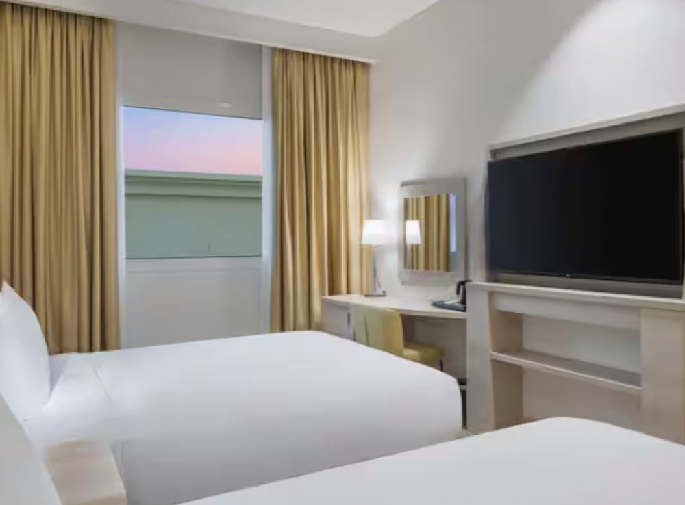 Twin/ King Room, Hampton by Hilton Doha Old Town 3*