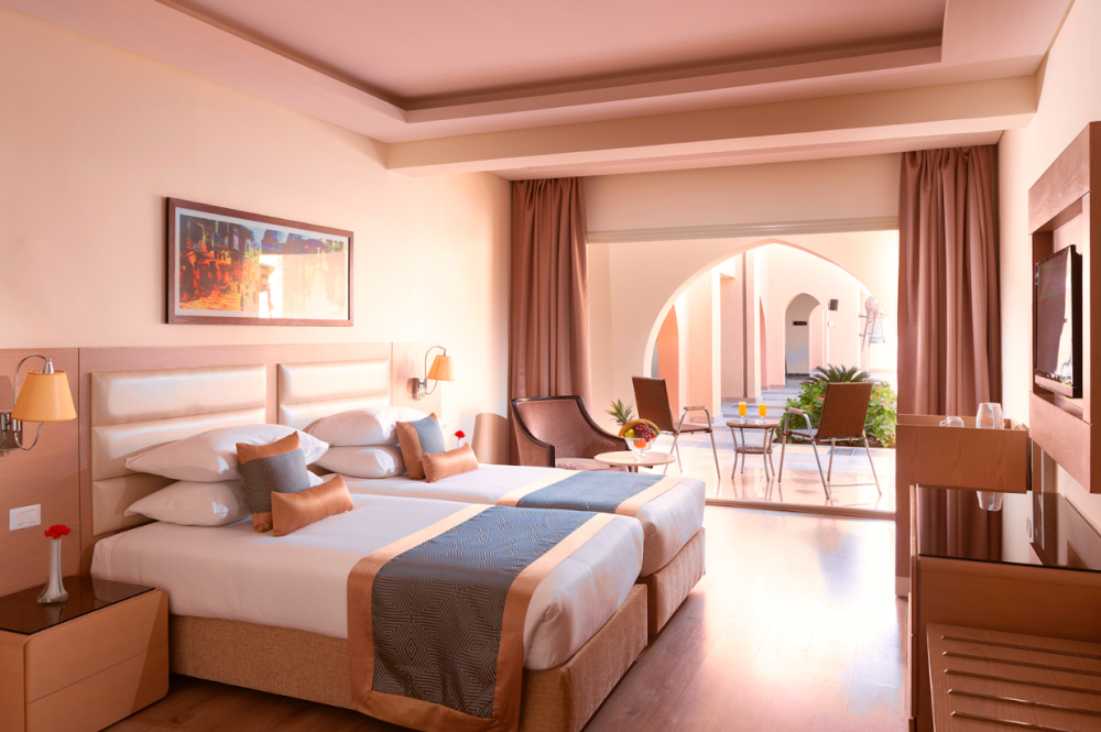 Family Room, Alf Leila Wa Leila 4*