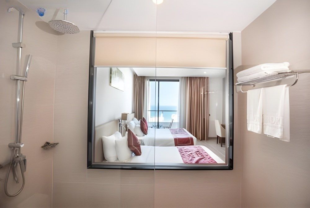 Premier TRPL SV with balcony, LeMore Hotel Nha Trang 4*