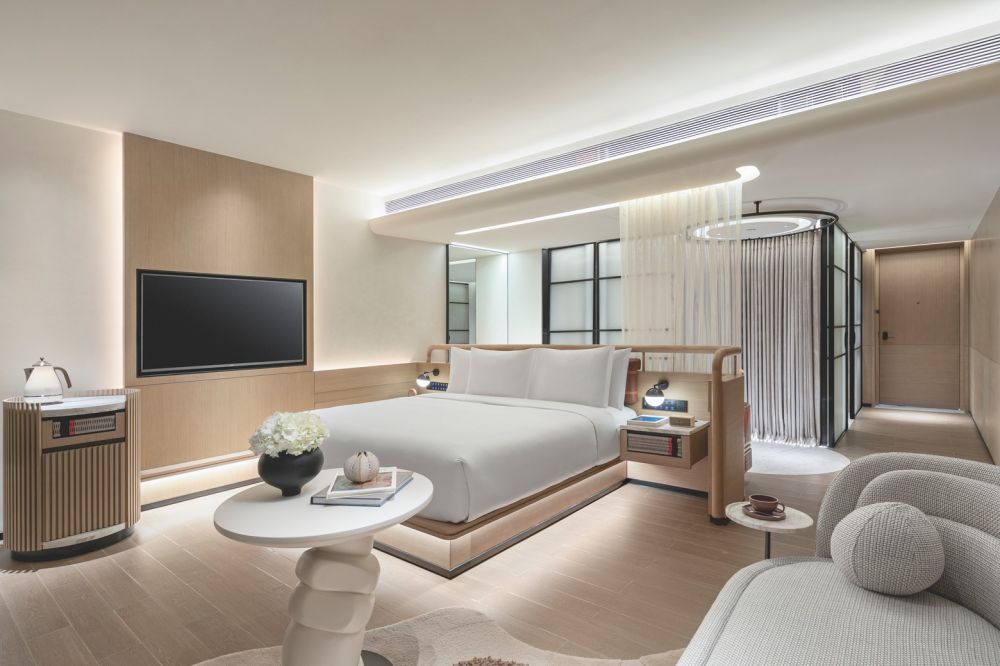 Standard Oceanfront, Hotel Indigo Clear Water Bay 5*