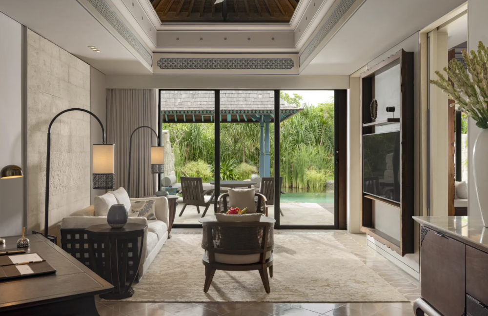 Garden Oasis Villa with Private Pool, Jumeirah Bali Indonesia 5*