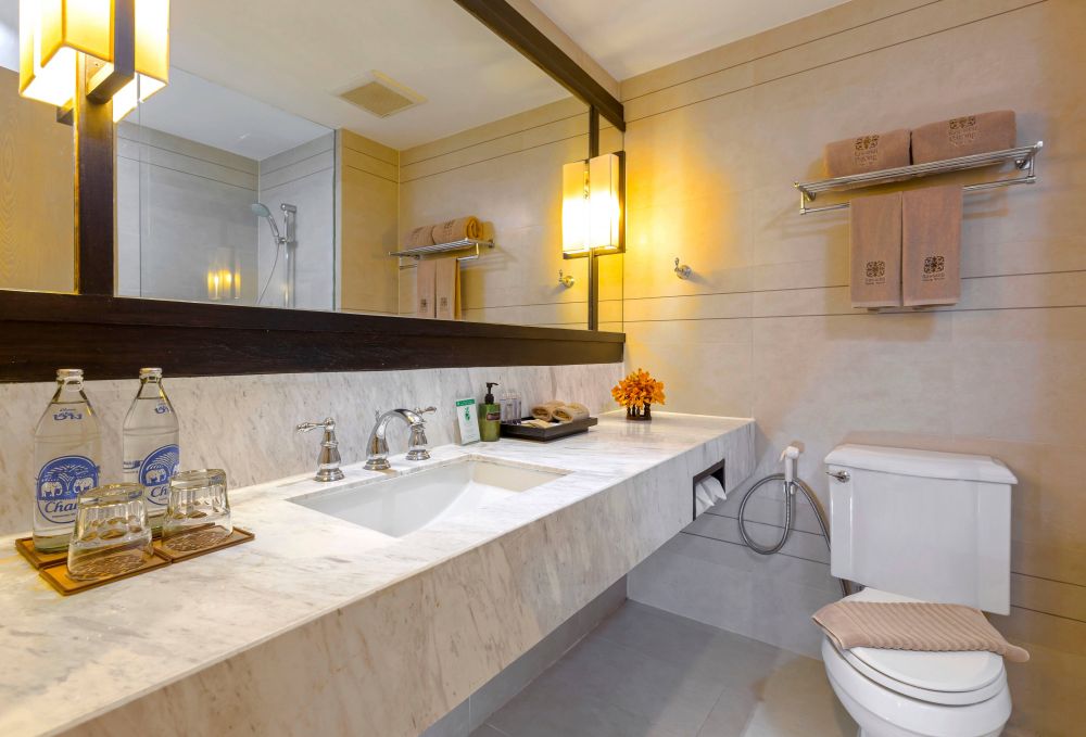 Superior Room, Sawaddi Patong Resort & Spa By Tolani 4*