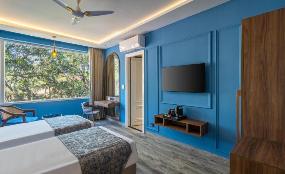 Deluxe, Renest Calangute Goa 4*