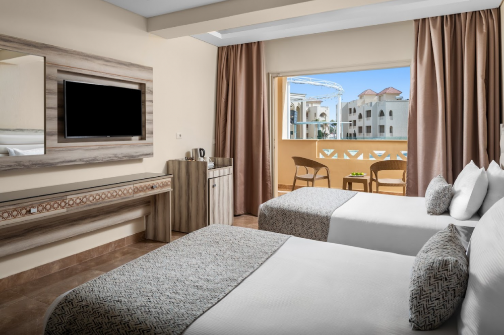Standard GV/PV, Albatros Aqua Blu Resort Hurghada (ex. Sea World Resort) 4*