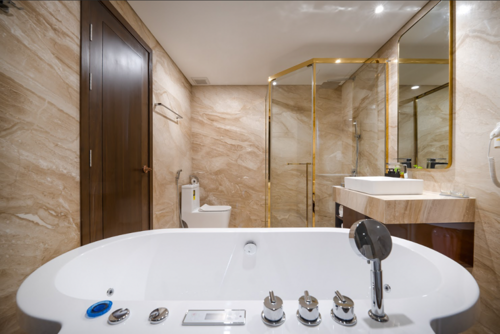 Presidential Suite, Golden Lotus Grand Hotel 4*