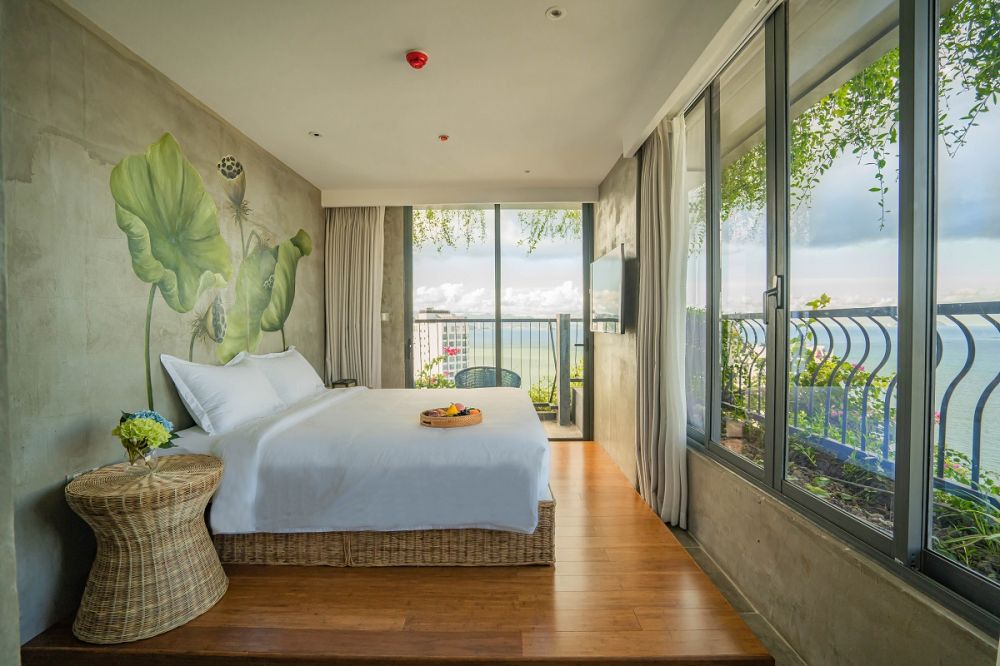 Wild Sunflower Breeze 3 bedroom, The Signature Hotel Nha Trang 5*