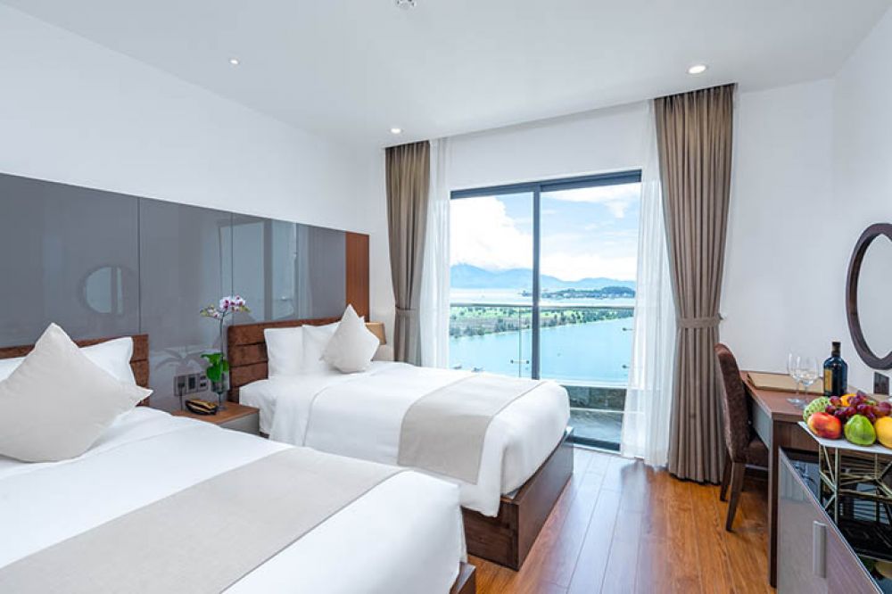 Deluxe Double/Twin with balcony, Alan Sea Hotel Danang 5*