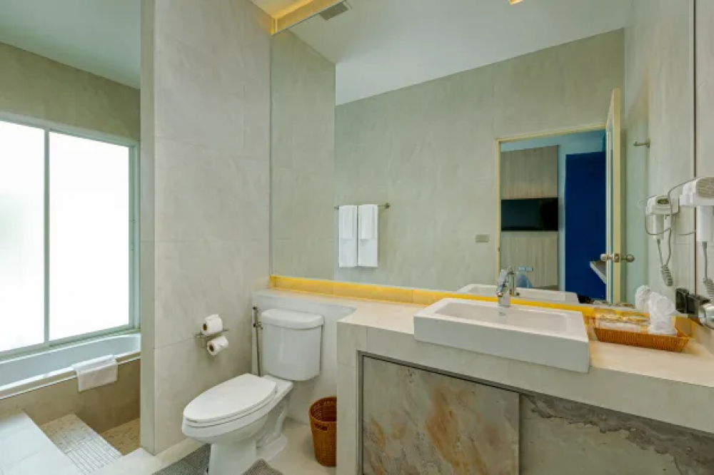 5 Bedroom Seaview Pool Villa, Amala Grand Bleu Resort 4*