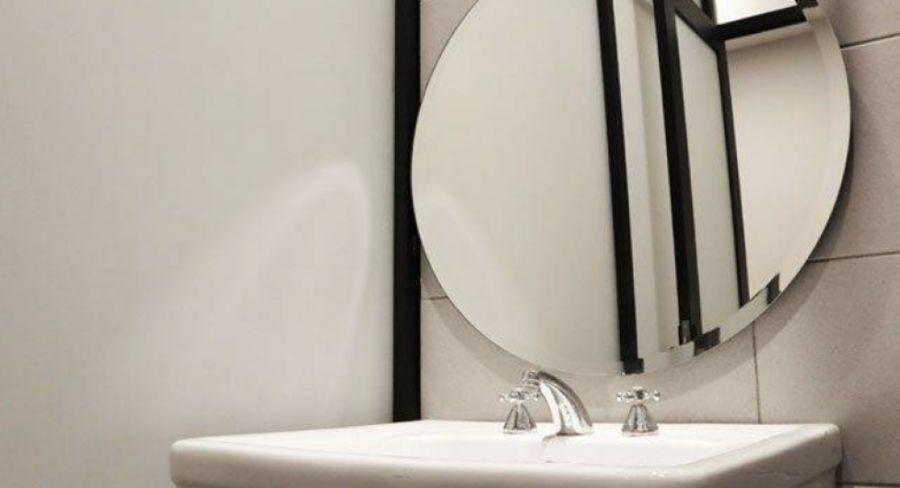 Premier Room, ACES Hotel 3*