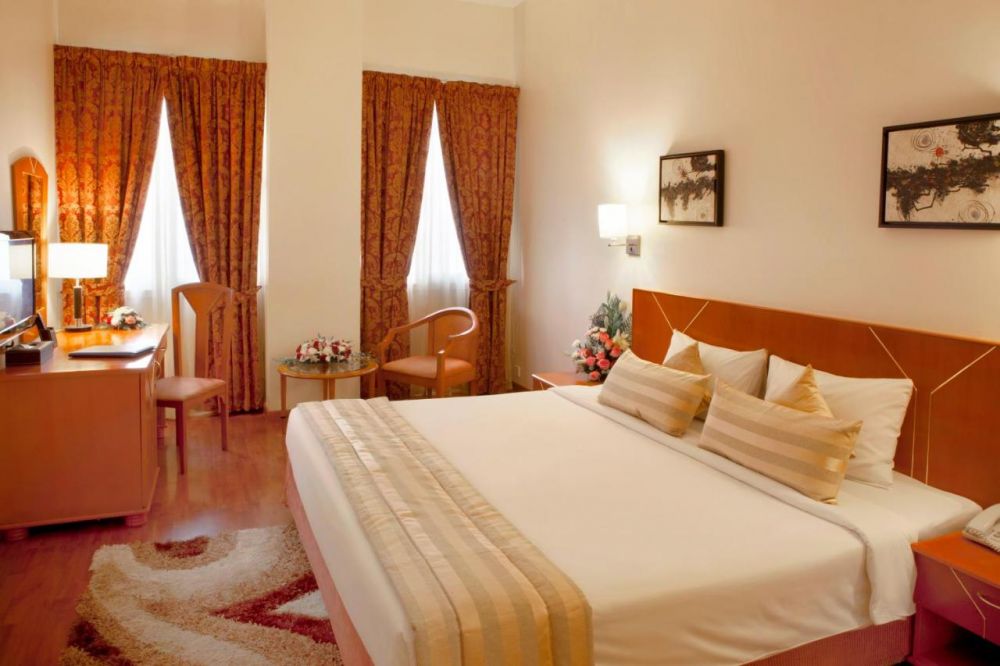 One Bedroom, Landmark Hotel Baniyas 3*