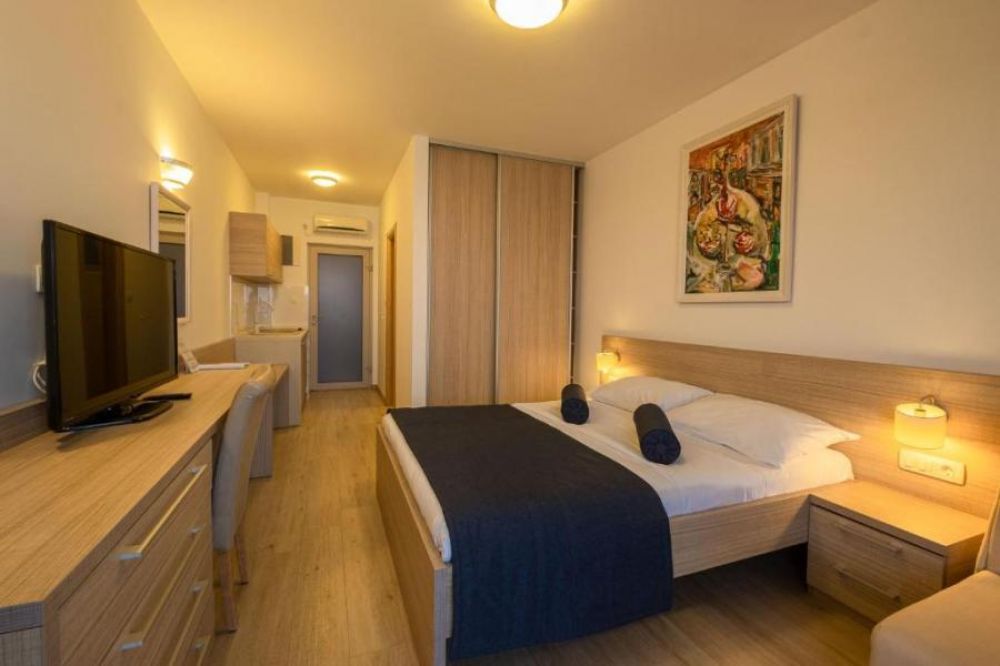 Studio 02 (Double room), Poseidon 4*