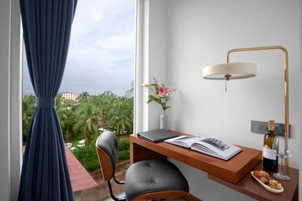 Grande (Family), De Mandarin Candolim 4*