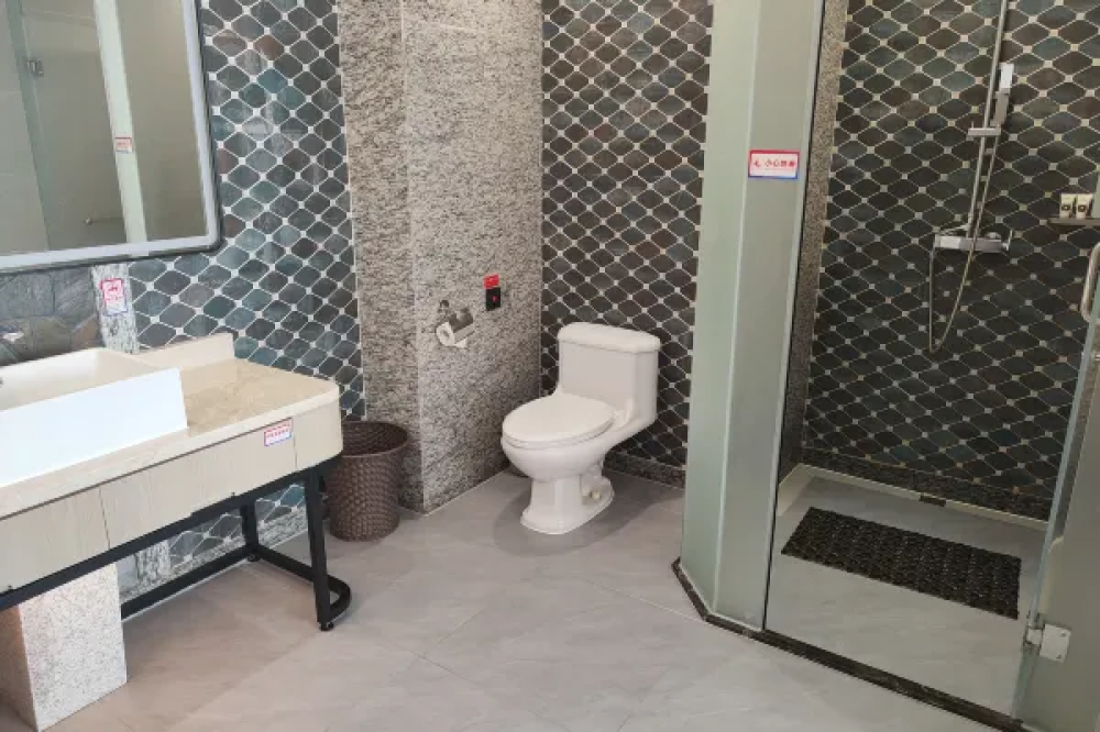 Deluxe Sea View Suite, Sanya Shengyi Seaview Hotel (ex.Shengyi Holiday Villa Hotel Sanya) 4*