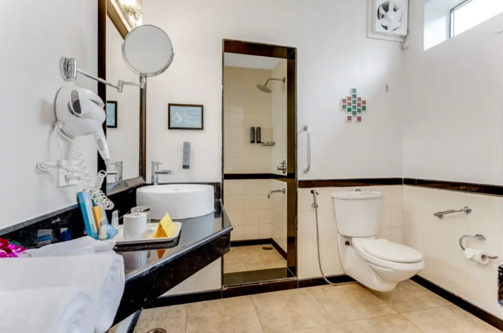 Studio Suite, Whispering Palms Beach Resort 4*