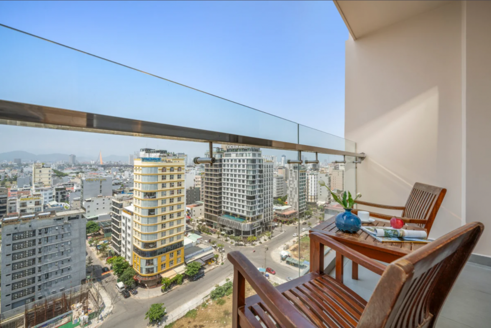 Balcony TRPL City/Sea Front, Balcona Hotel Da Nang 4*