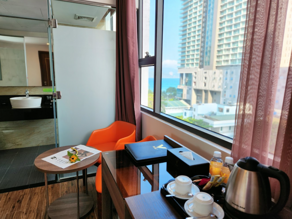 Premier Deluxe City View/Partial SV, V Hotel Nha Trang 4*