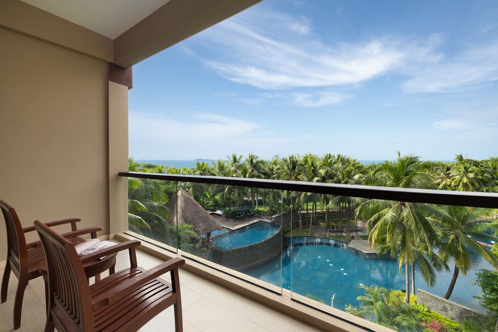 Deluxe Ocean View Room, Pullman Ocean View Sanya Bay Resort & Spa 5*