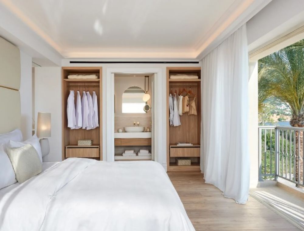 Deluxe Suite Sea Front, Grecotel Filoxenia Hotel 4*