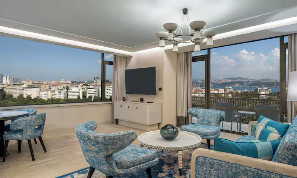 2 Bed Executive Bosphorus Suite with Kitchenette, Hilton Istanbul Bosphorus 5*