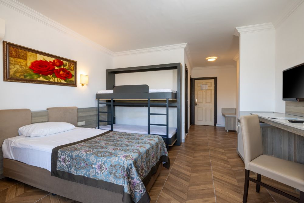 Standard Room Land View with Bunkbed, Crystal Aura Aqua Collection (ex. Crystal Aura Beach Resort & Spa) 5*