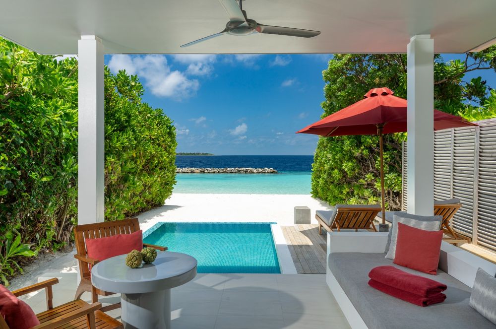 Beach Villa with Garden Pool/ Beach Villa with Pool, Dhigali Maldives 5*