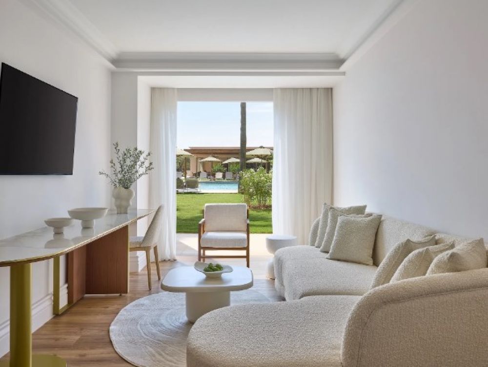Deluxe Suite Seafront Palm Gardens, Grecotel Filoxenia Hotel 4*