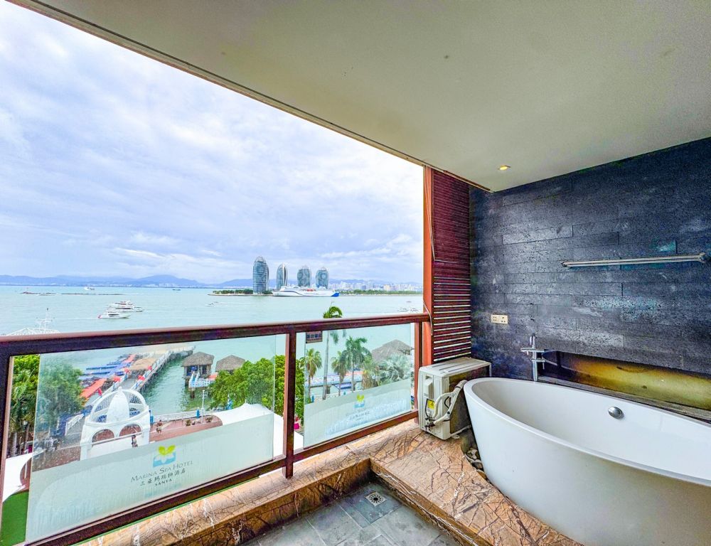 180° Ocean view Twin Room, Marina Spa Hotel Sanya 4*