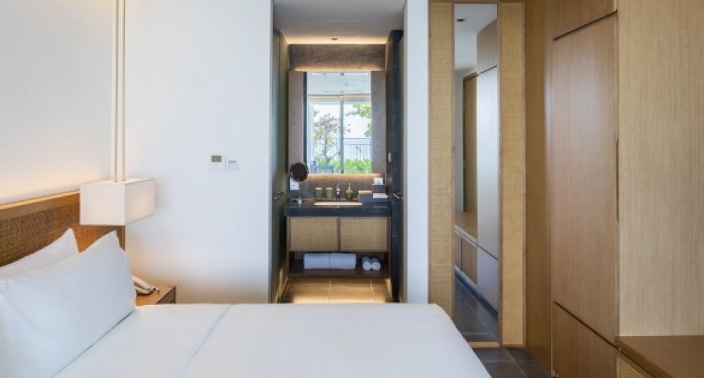 1 Bedroom Ocean Front Apartment with Balcony, Chicland Hotel 4*
