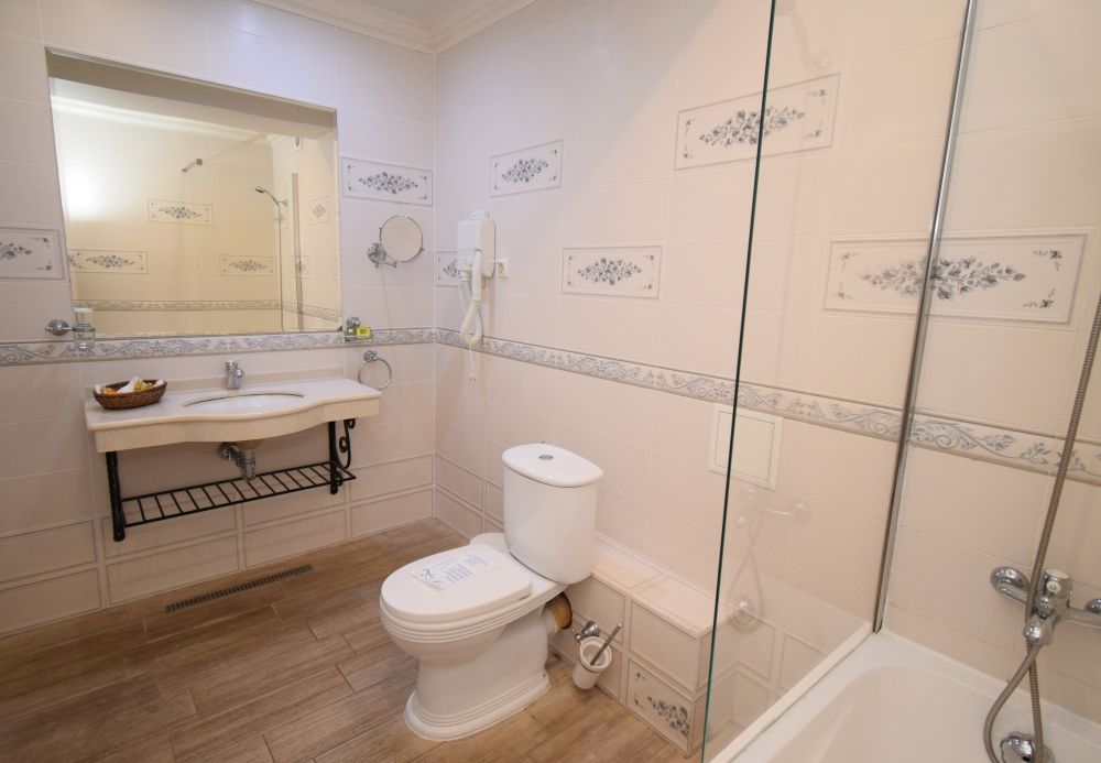 APP LUX, Therma Palace 5*
