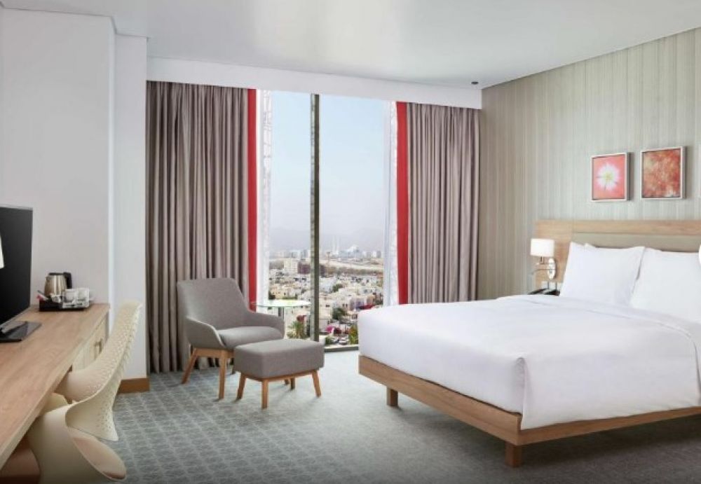 Superior Room, Hilton Garden Inn Muscat Al Khuwair 4*