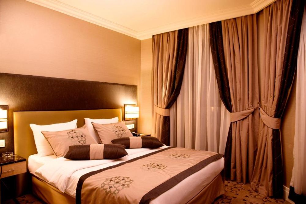 Standard Room, Darkhill Hotel 4*