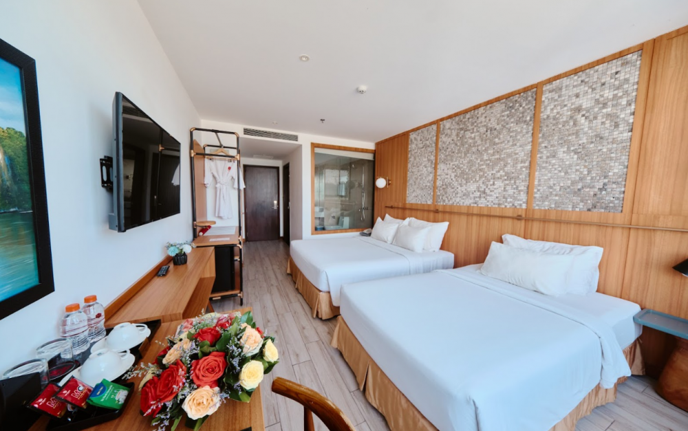 Deluxe Triple Room, Majestic Premium Nha Trang 4*