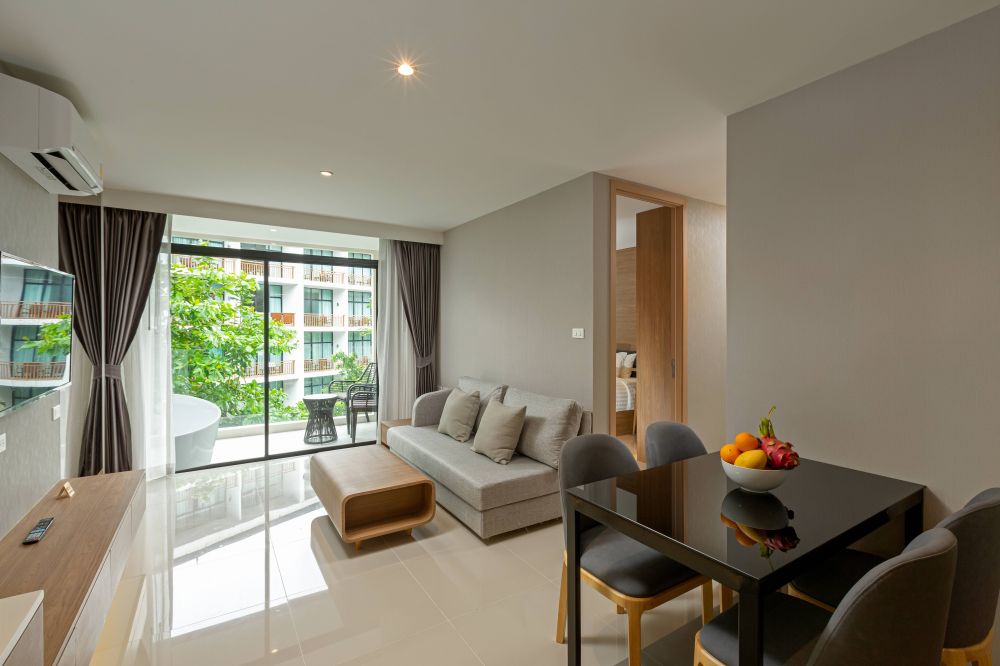 Family Suite with Outdoor Bathtub (Main Building), Wyndham Garden Naithon Phuket 5*