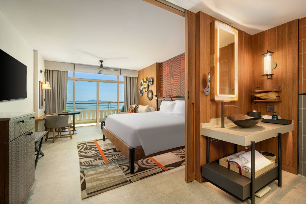 Deluxe Explorer - King, Centara Grand Mirage Beach Resort Pattaya 5*