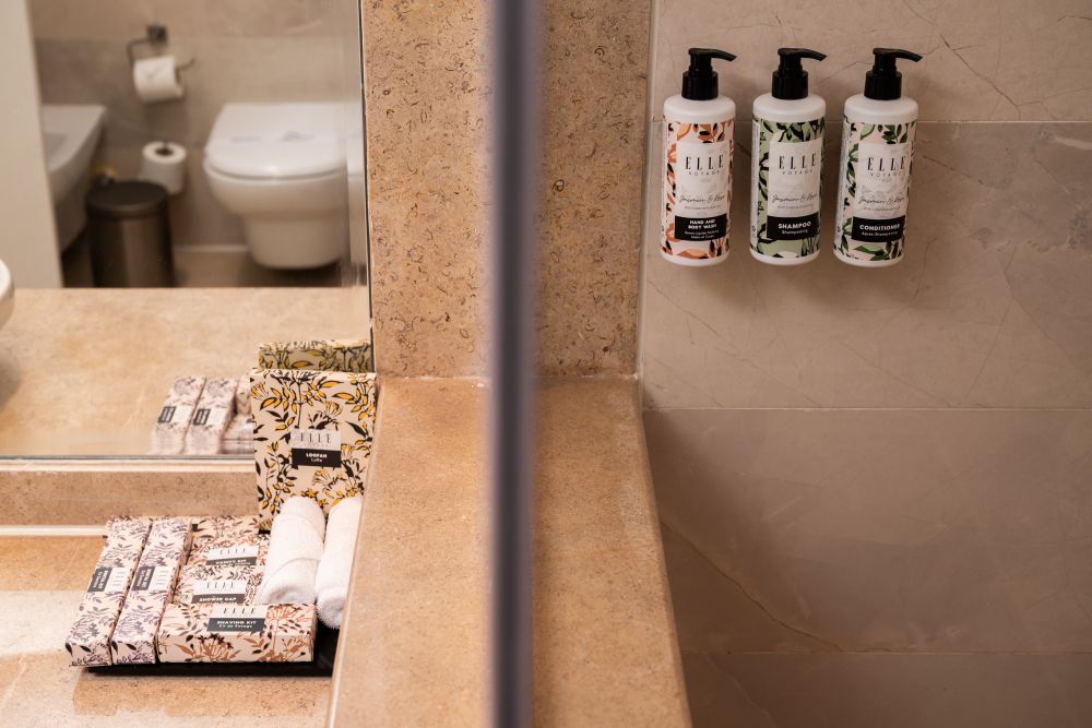 Deluxe King Room, Bougan Villea Retreat Maldives 