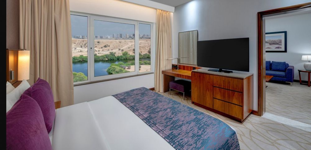 One Bedroom Suite, Crowne Plaza Muscat Ocec 4*