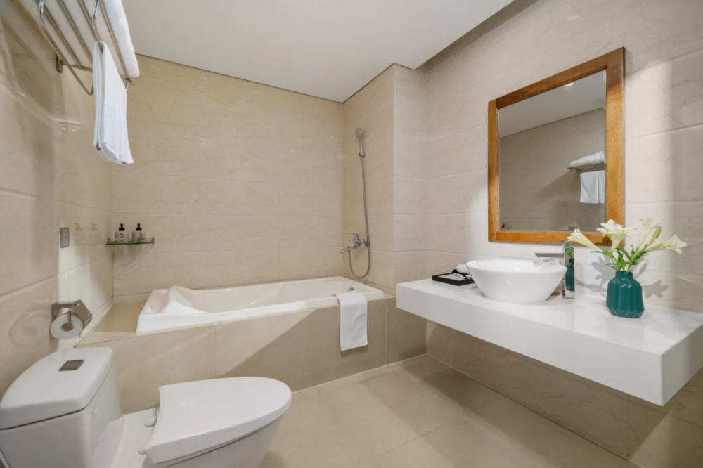 Premium, Serene Beach Hotel Danang 4*