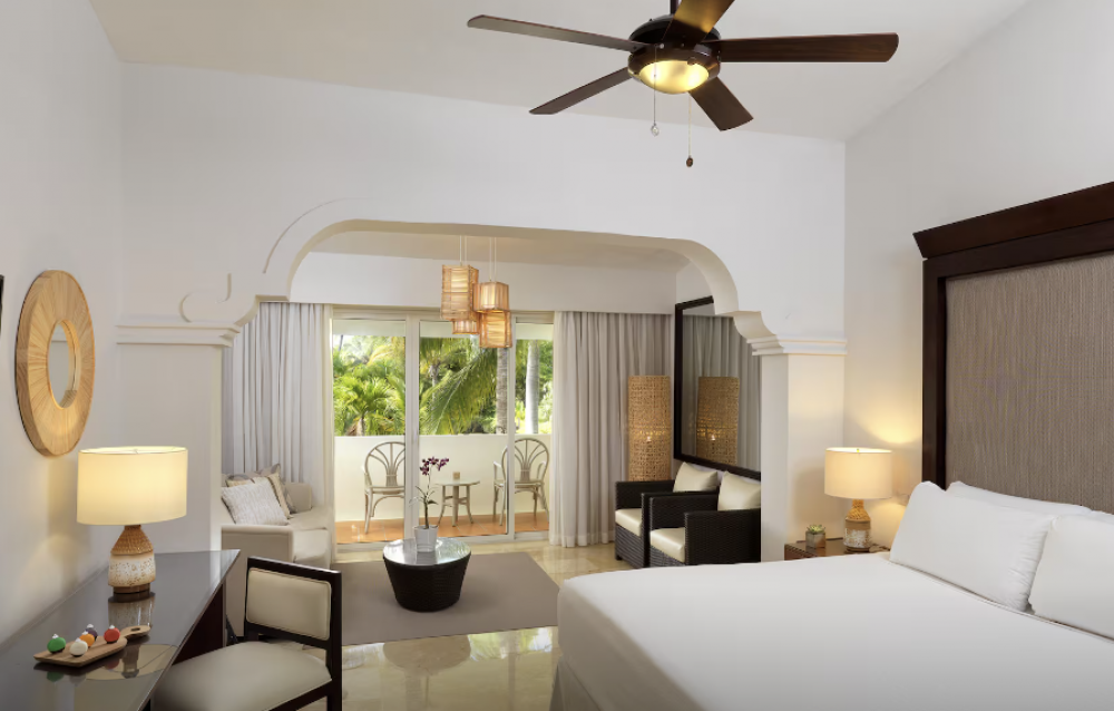 Deluxe room, Melia Caribe Beach 5*