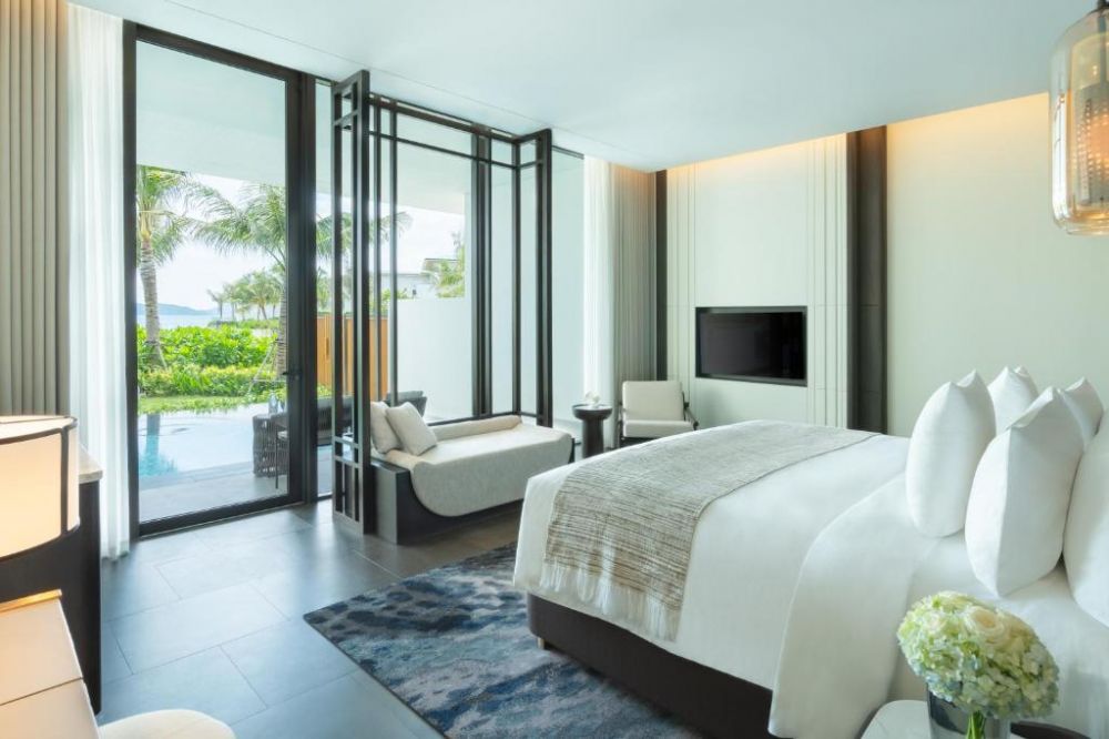 4 Bedroom Beach Front Pool Villa, Gran Melia Nha Trang 5*