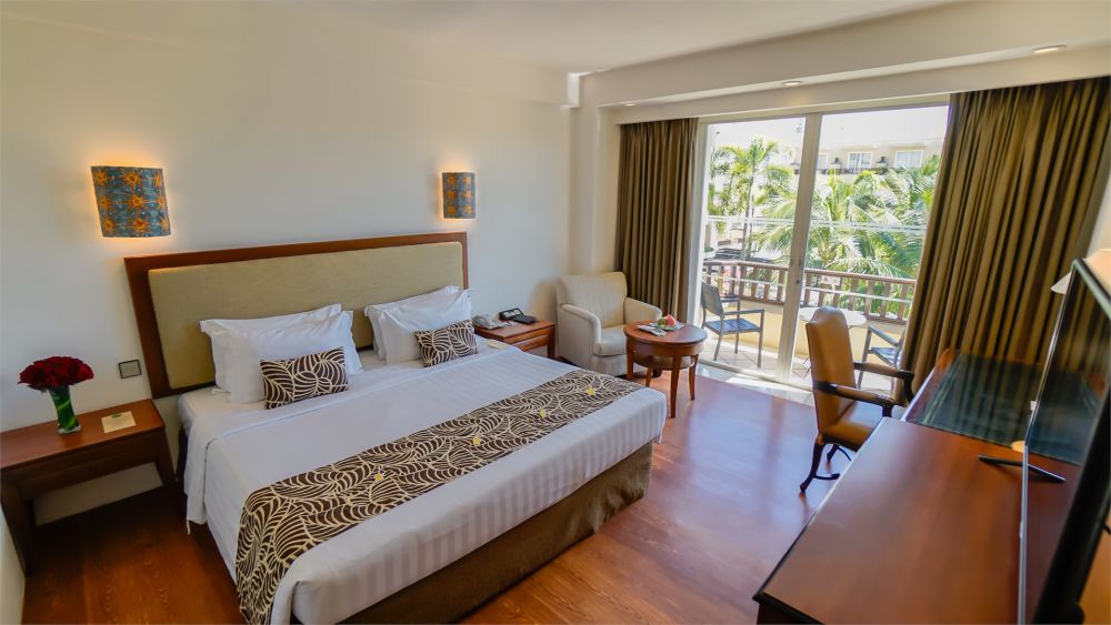 Super Deluxe Pool View Room, Kuta Paradiso Hotel 4*