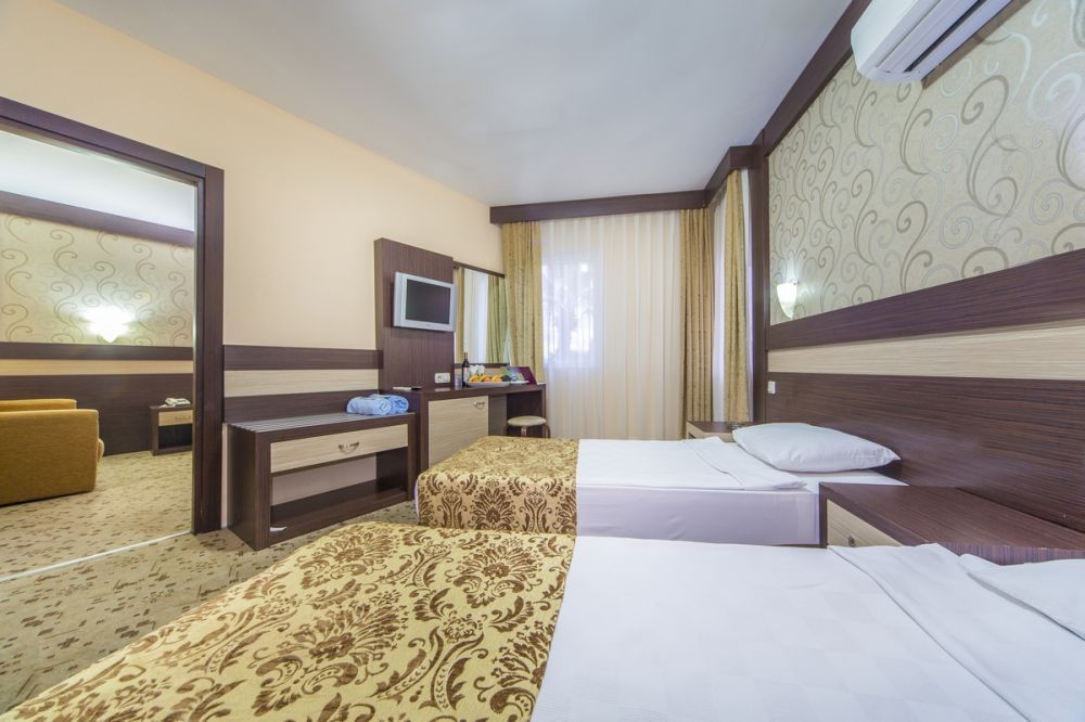 World Family Room, Lonicera World Resort & SPA Ultra All Inclusive (ex. Lonicera World Hotel, Lonicera Resort & SPA) 4*