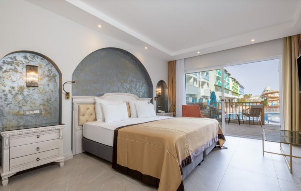 Club Family Suite Swim Up - (Sharing Pool), Nirvana Dolce Vita (ex. Amara Dolce Vita) 5*