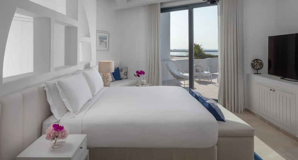 Perissa Sea View Room, Anantara Santorini Abu Dhabi Retreat | Adults Only 5*